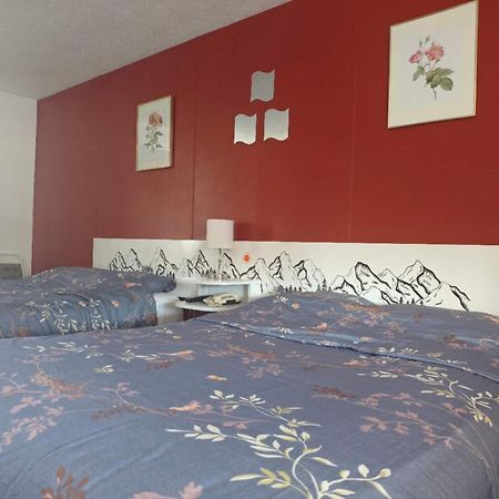 Cozy Corner Motel & Restaurant Haines Junction Ngoại thất bức ảnh