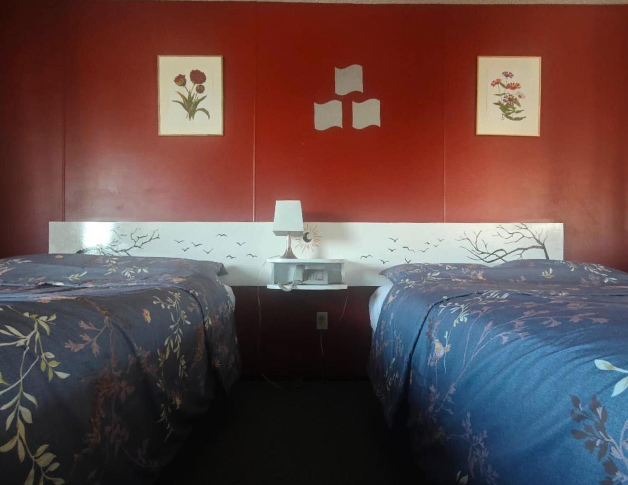 Cozy Corner Motel & Restaurant Haines Junction Ngoại thất bức ảnh