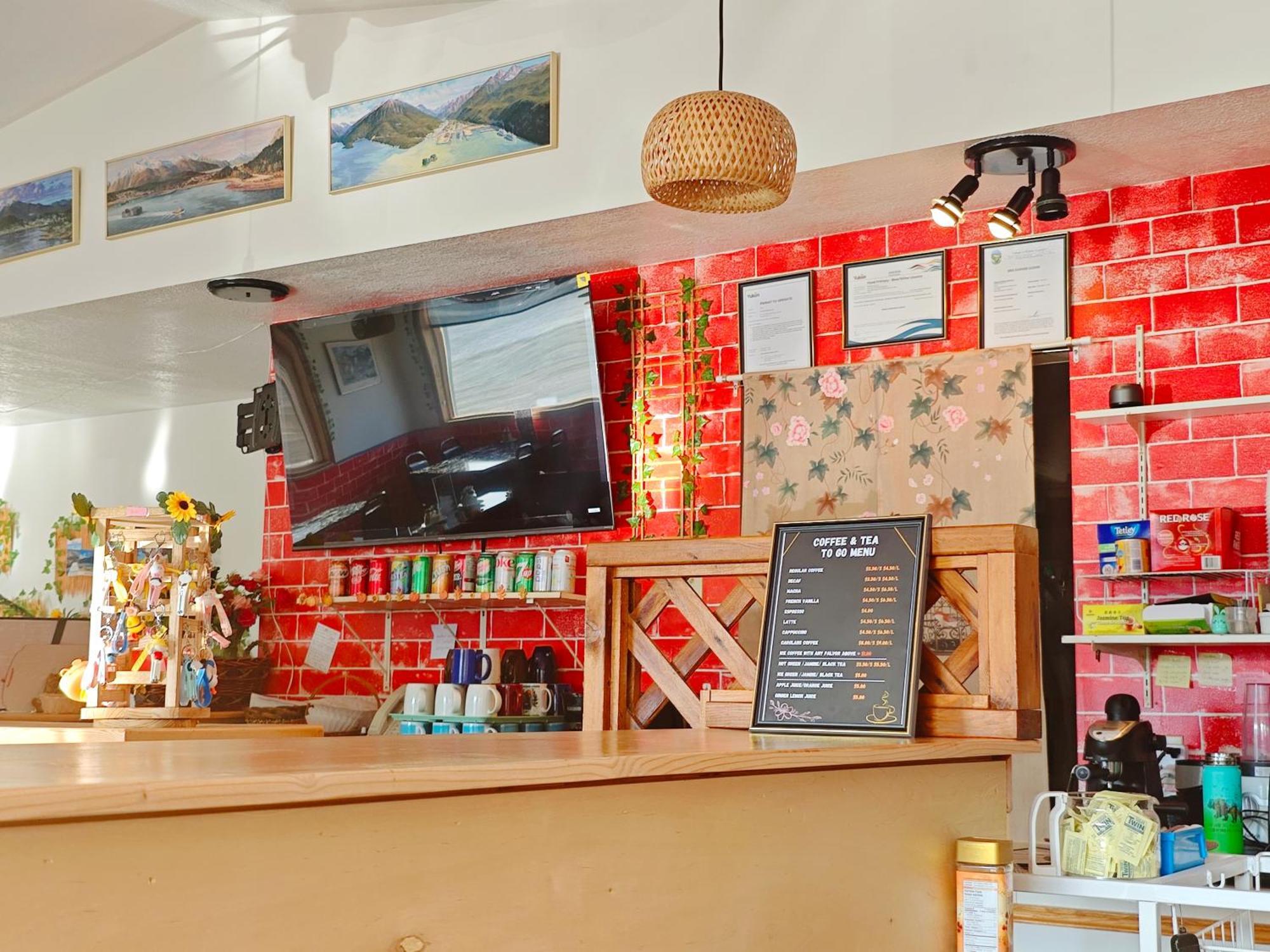 Cozy Corner Motel & Restaurant Haines Junction Ngoại thất bức ảnh